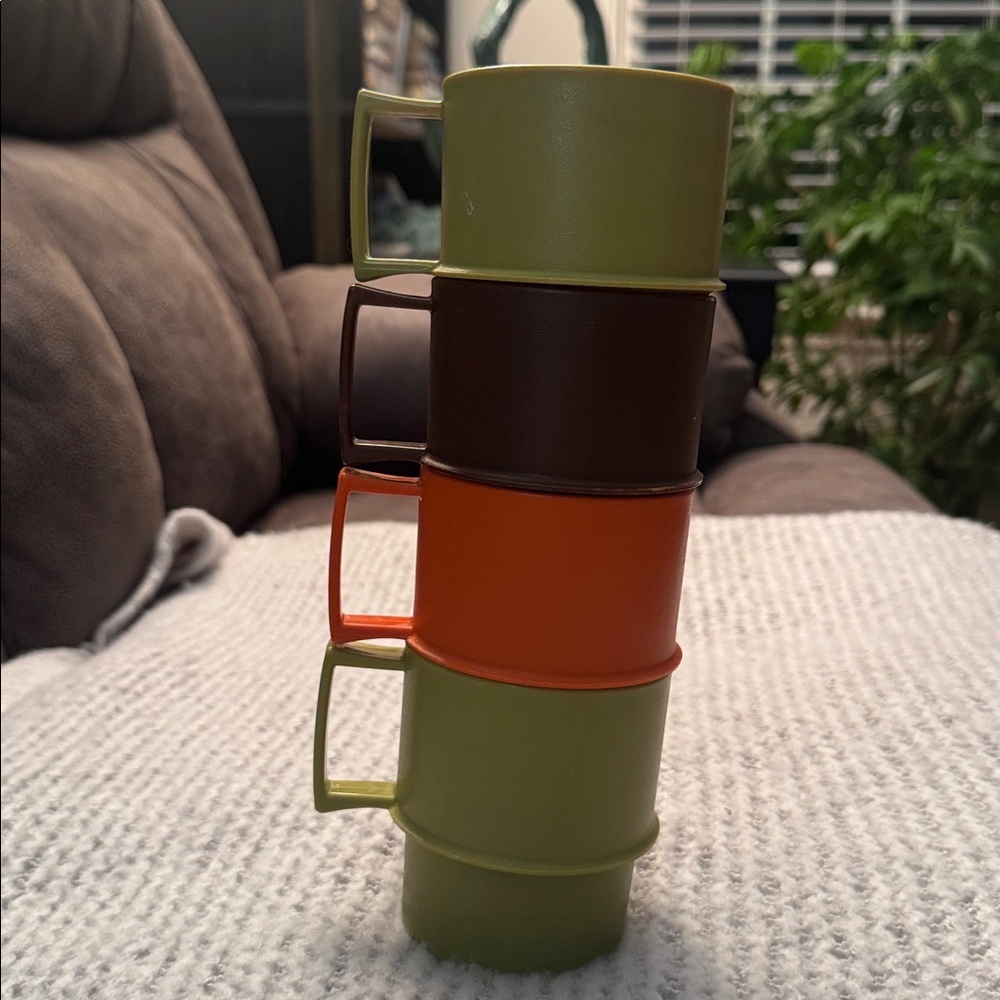 Vintage Tupperware | Harvest Retro Stackable Mugs Cups
